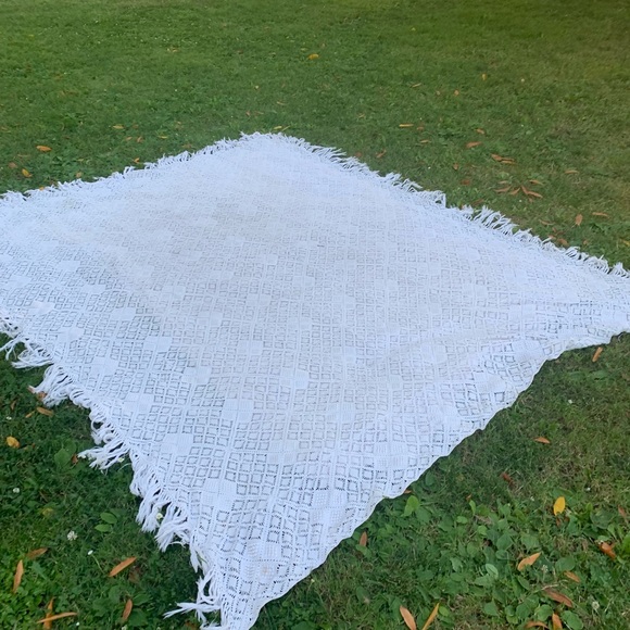 Crochet Bedspread - Picture 5 of 6